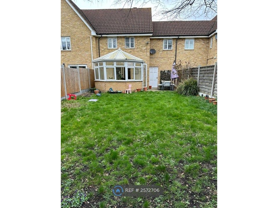 Property photo 3 of 13 Garden