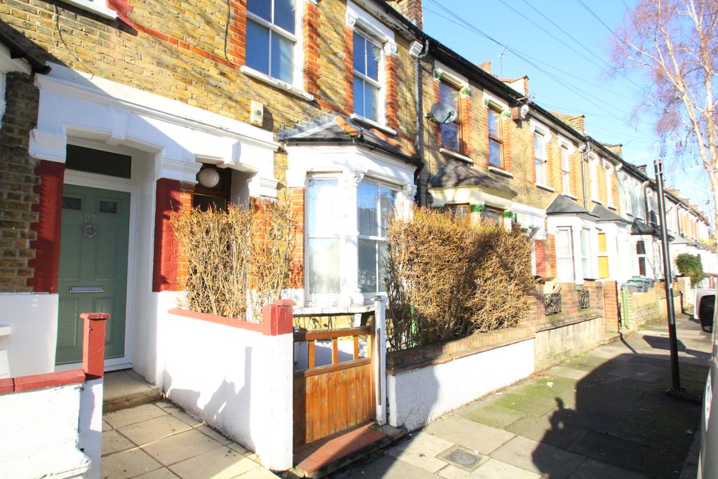 Property photo 1 of 18