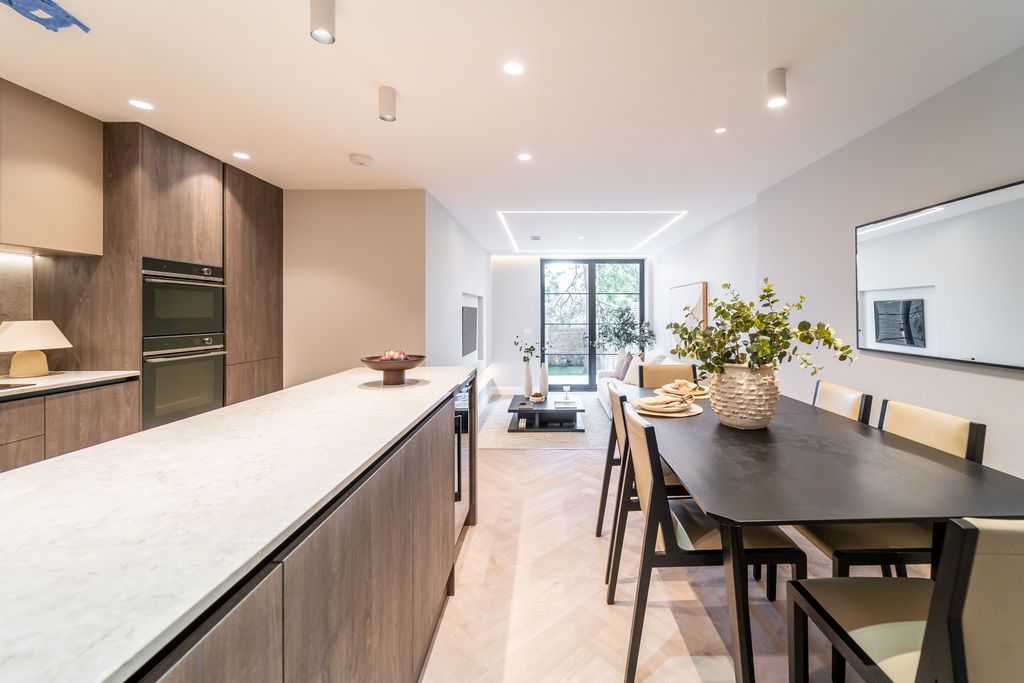 Property photo 3 of 18 Ndb07475
