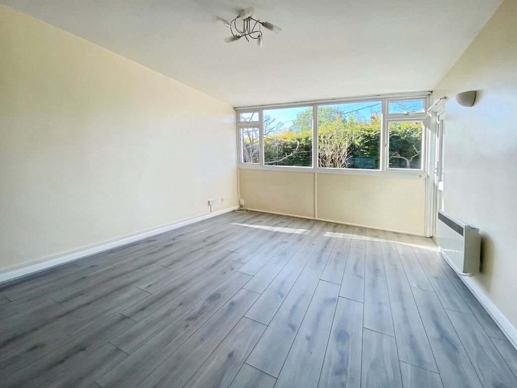 Property photo 2 of 14 Pbox-Img.Jpg