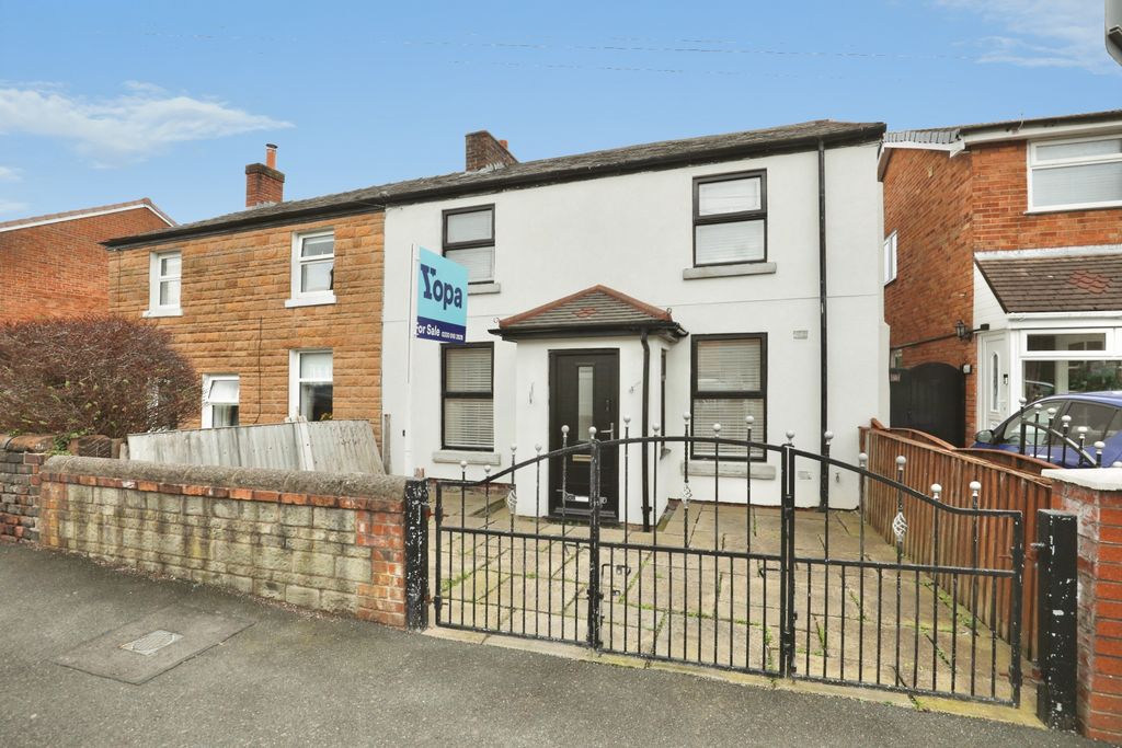 Property photo 1 of 20 15