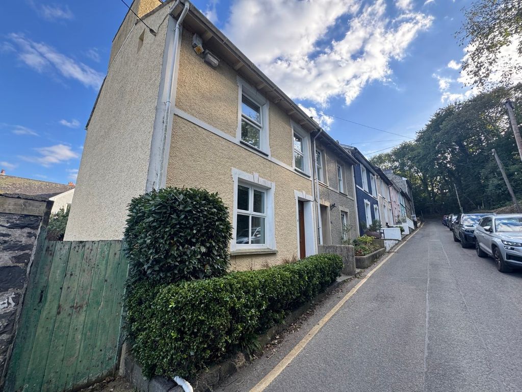 Property photo 2 of 36