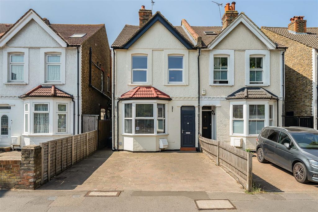 Property photo 1 of 30