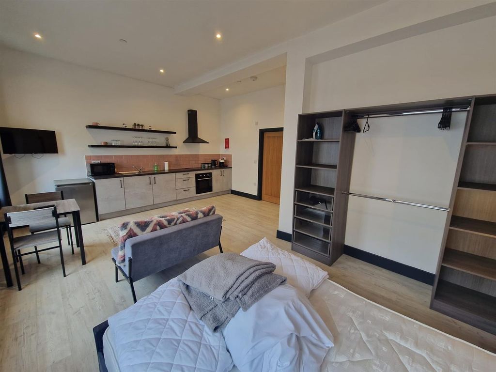 Property photo 3 of 11 Whatsapp Image 2026-04-14 At 15.38.28 (3).Jpeg