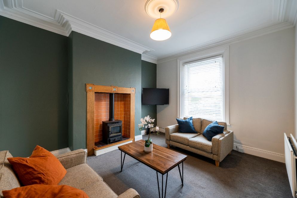 Property photo 1 of 16 65Ms - Living Area