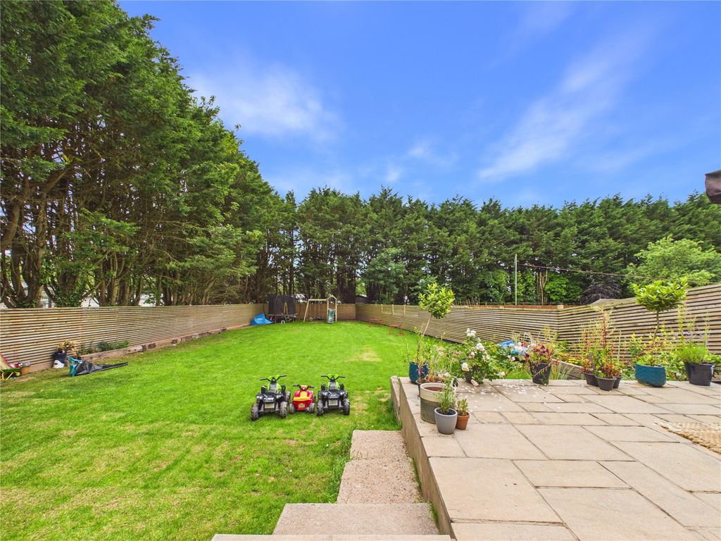 Property photo 3 of 18 Picture No. 04