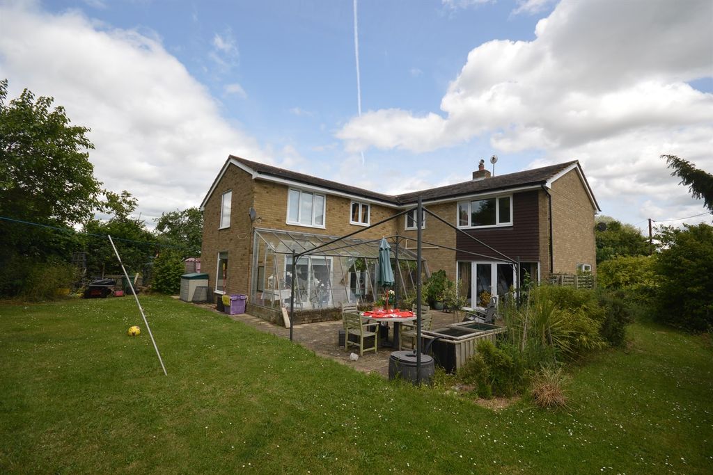 Property photo 1 of 10 (Main)