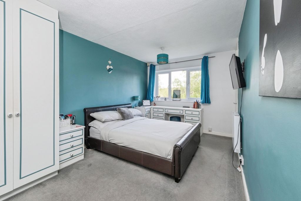 Property photo 2 of 12 Pbox-Img.Jpg