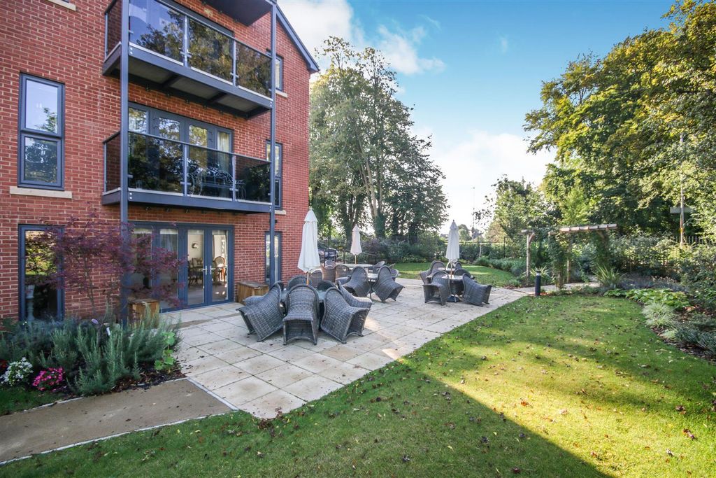 Additional image 20 of 2 bed flat for saleBarleythorpe Road, Rutland LE15