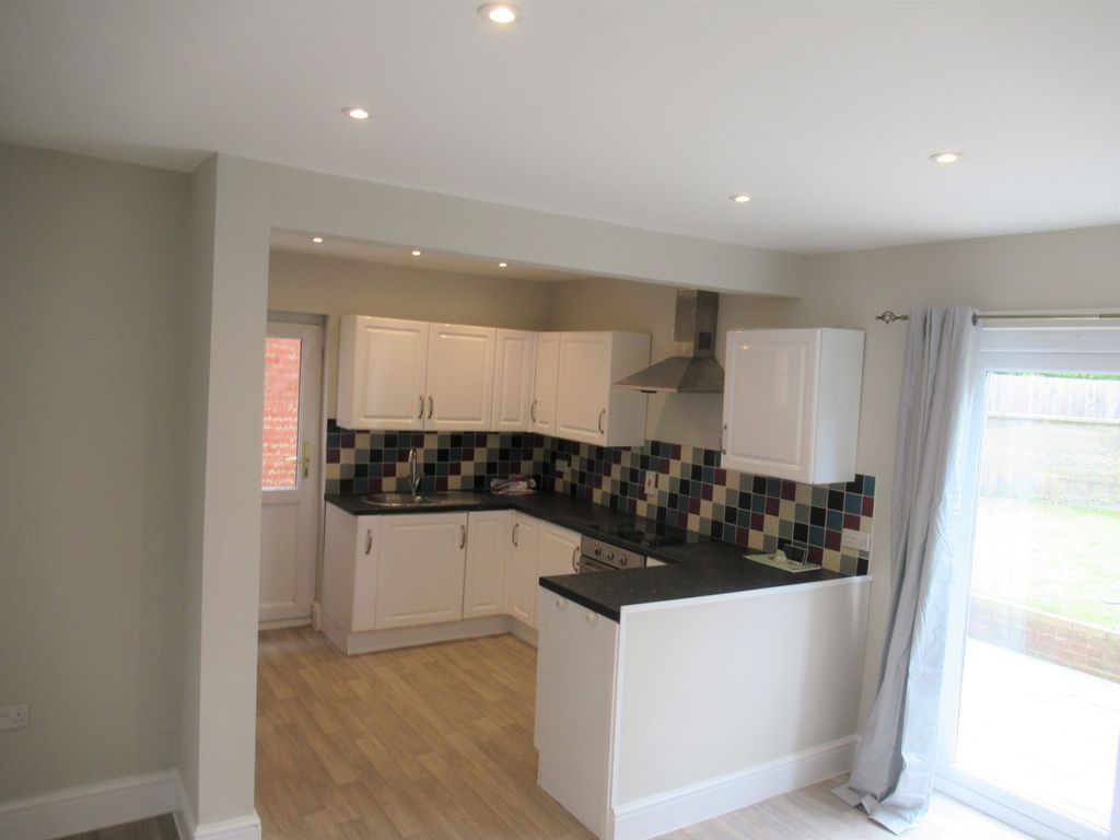 Property photo 3 of 10 Img_4974