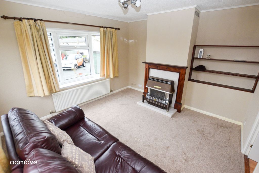 Property photo 2 of 11 Photo 1