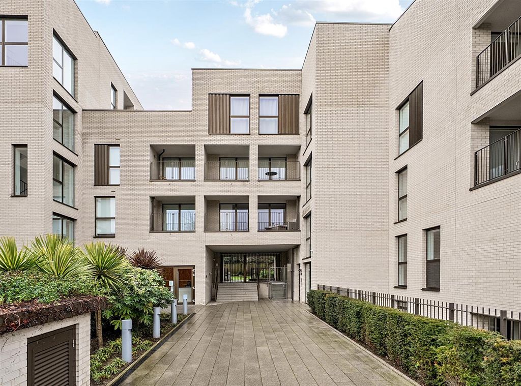 Property photo 3 of 13 19534752 (22).Jpg