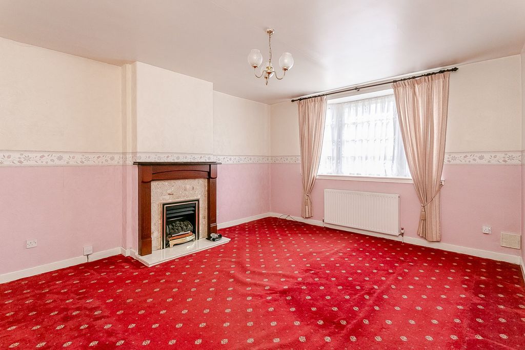Property photo 3 of 23