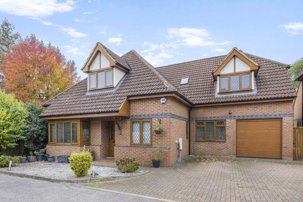 Property photo 2 of 23