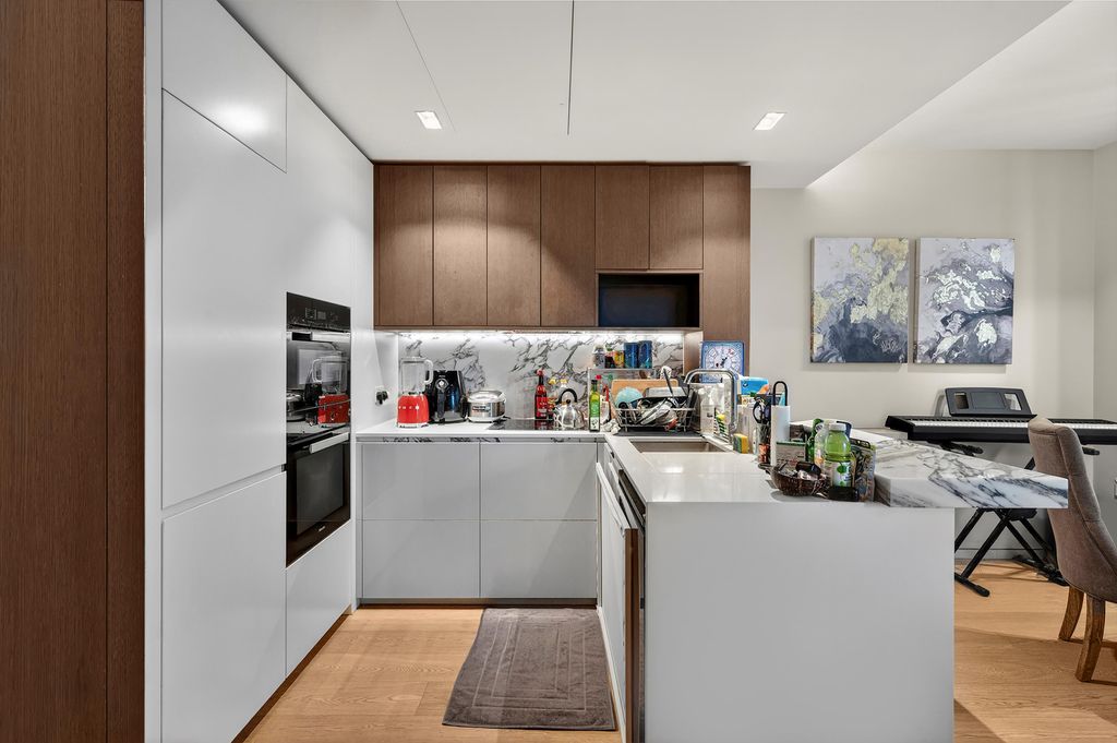 Property photo 3 of 10 Image