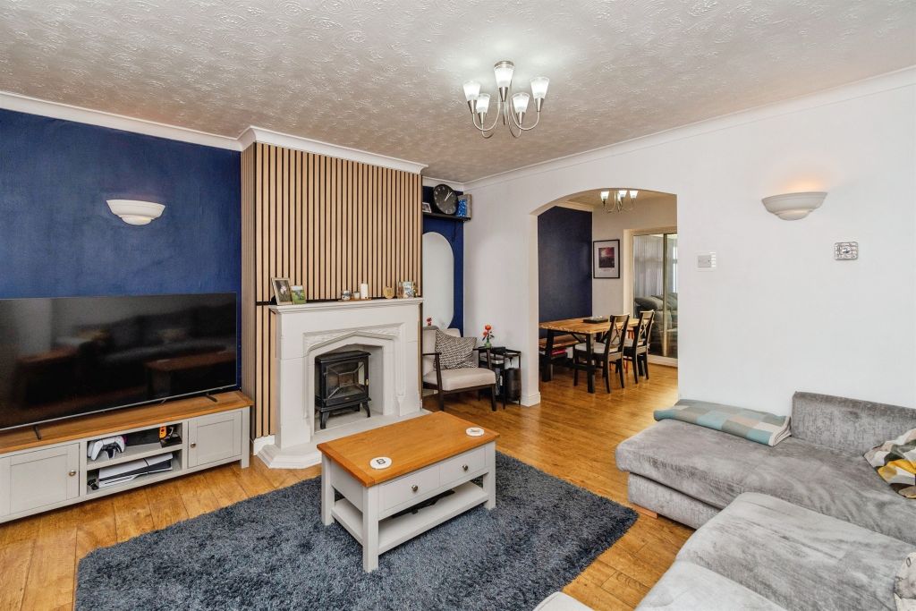Property photo 2 of 24