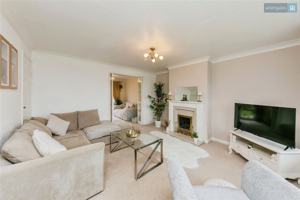 Property photo 2 of 17 Picture No. 04