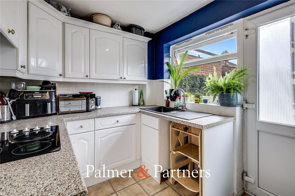 Property photo 2 of 17 Picture No. 07