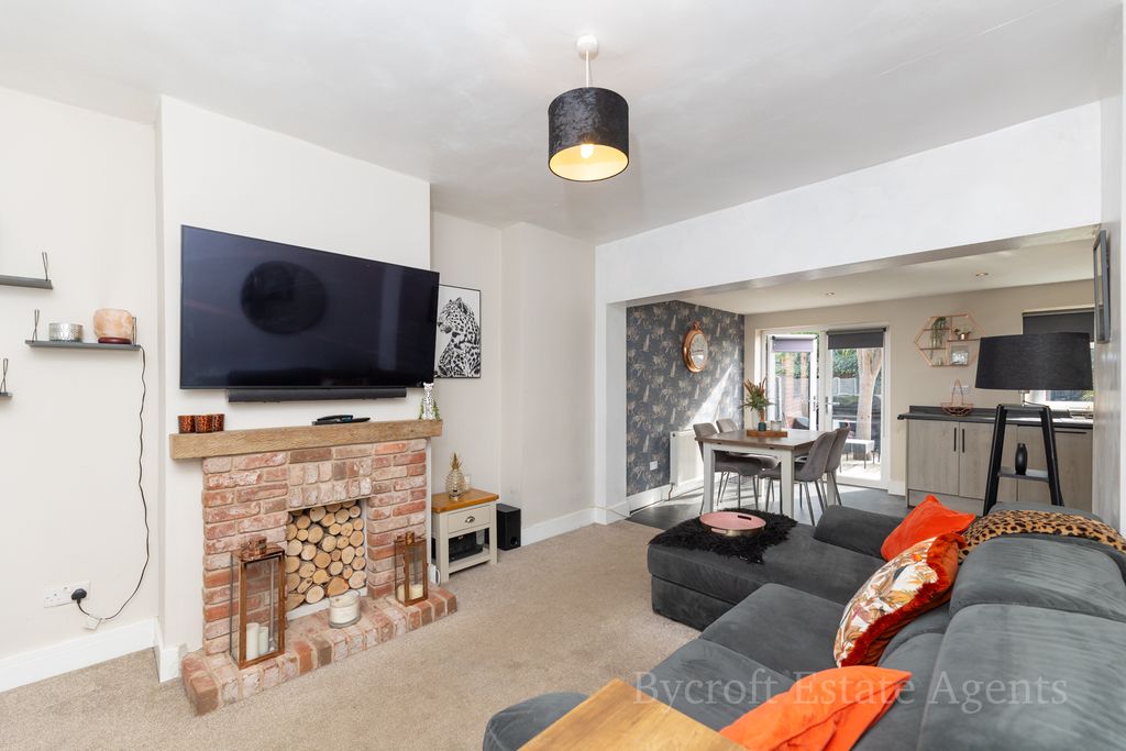 Property photo 2 of 19