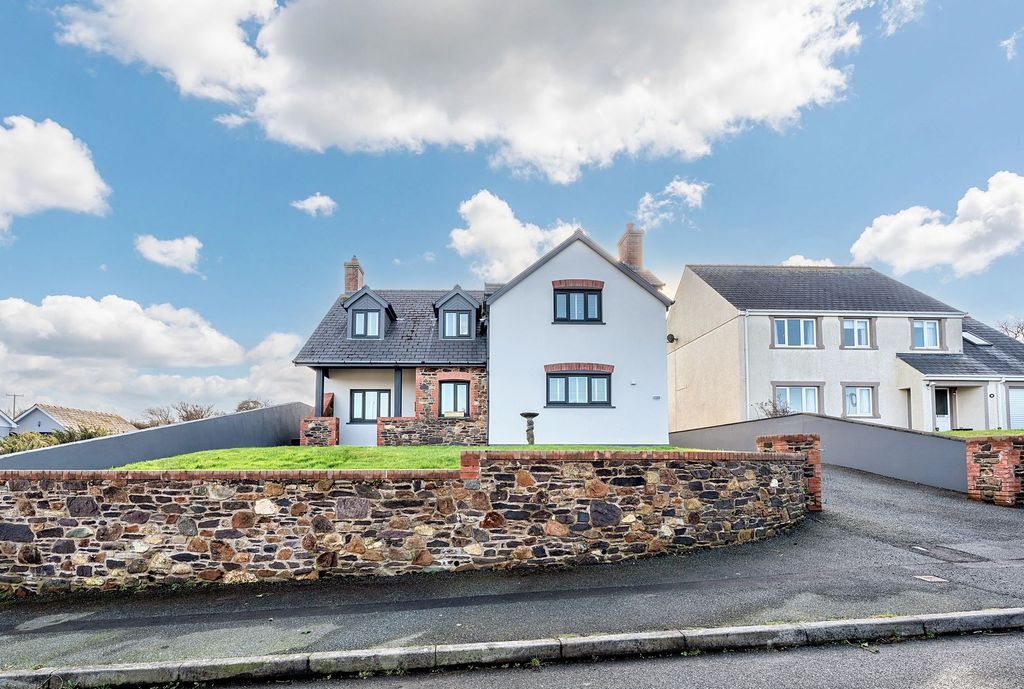 Property photo 1 of 40