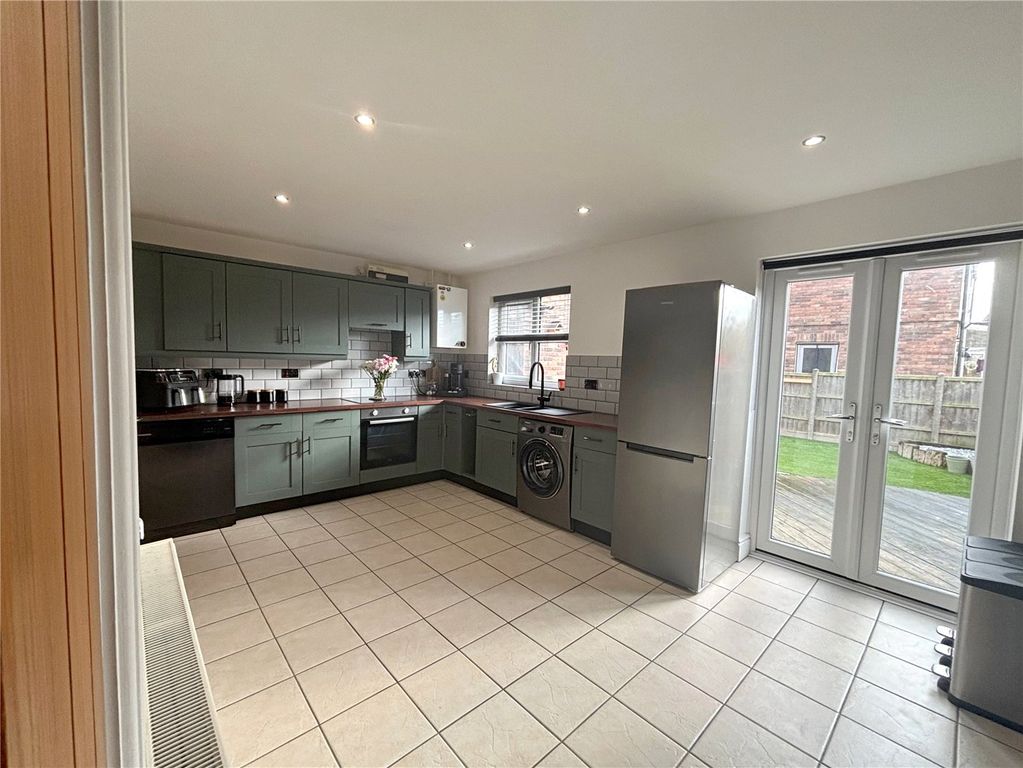 Property photo 2 of 14 Picture No. 33