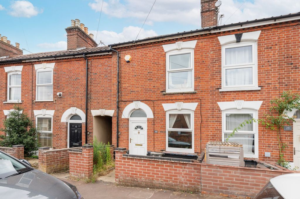Property photo 1 of 16