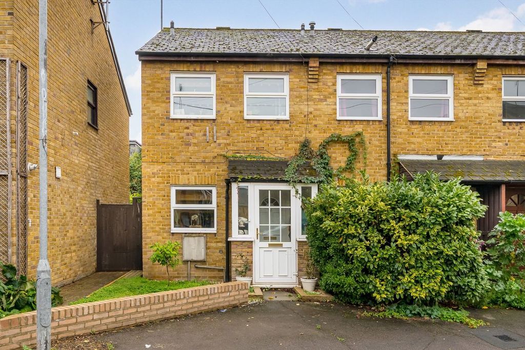 Property photo 1 of 7