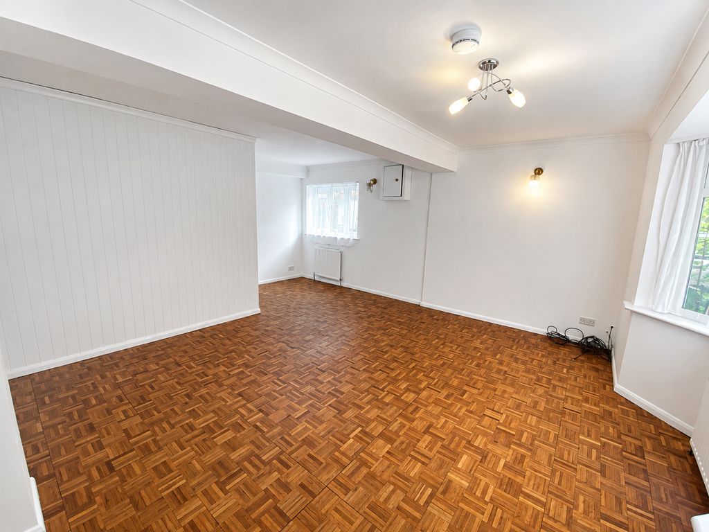 Property photo 3 of 12 Living Room