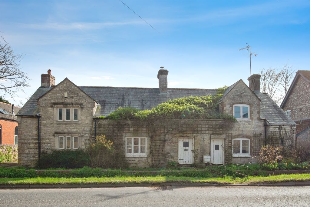 Property photo 3 of 17