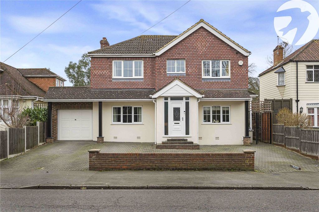 Property photo 1 of 33 Front External