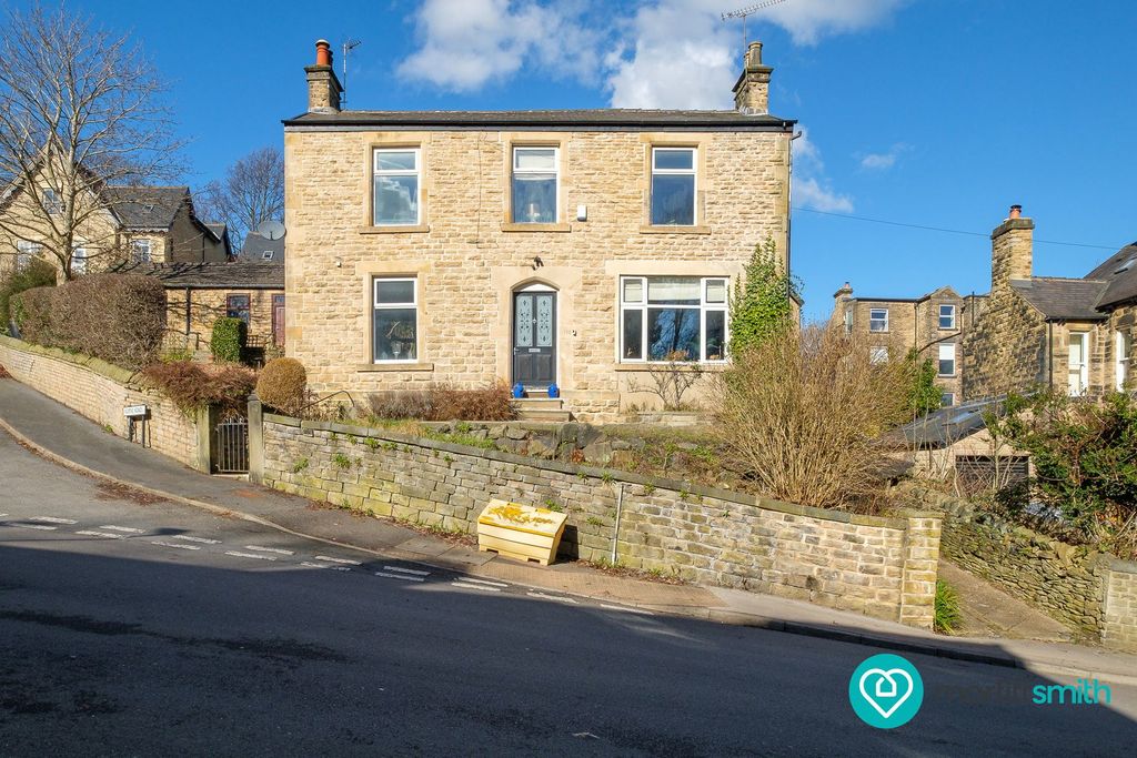 Property photo 1 of 30