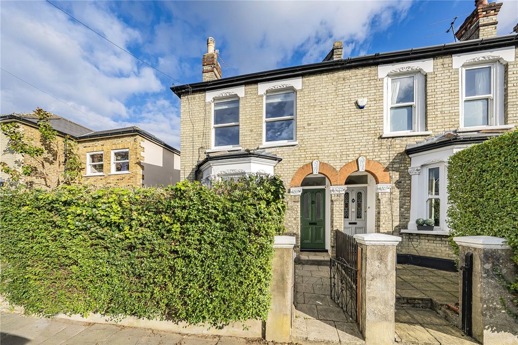 Property photo 1 of 9 Exterior