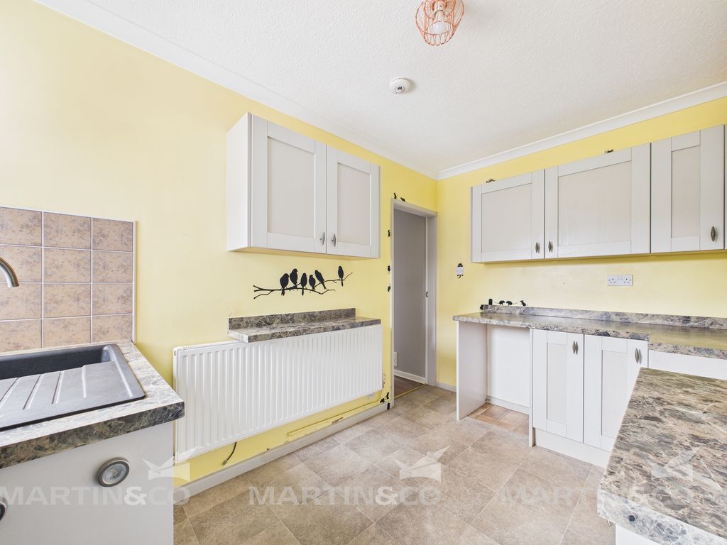 Property photo 3 of 15 Cam02406G0-Pr0503-Still012