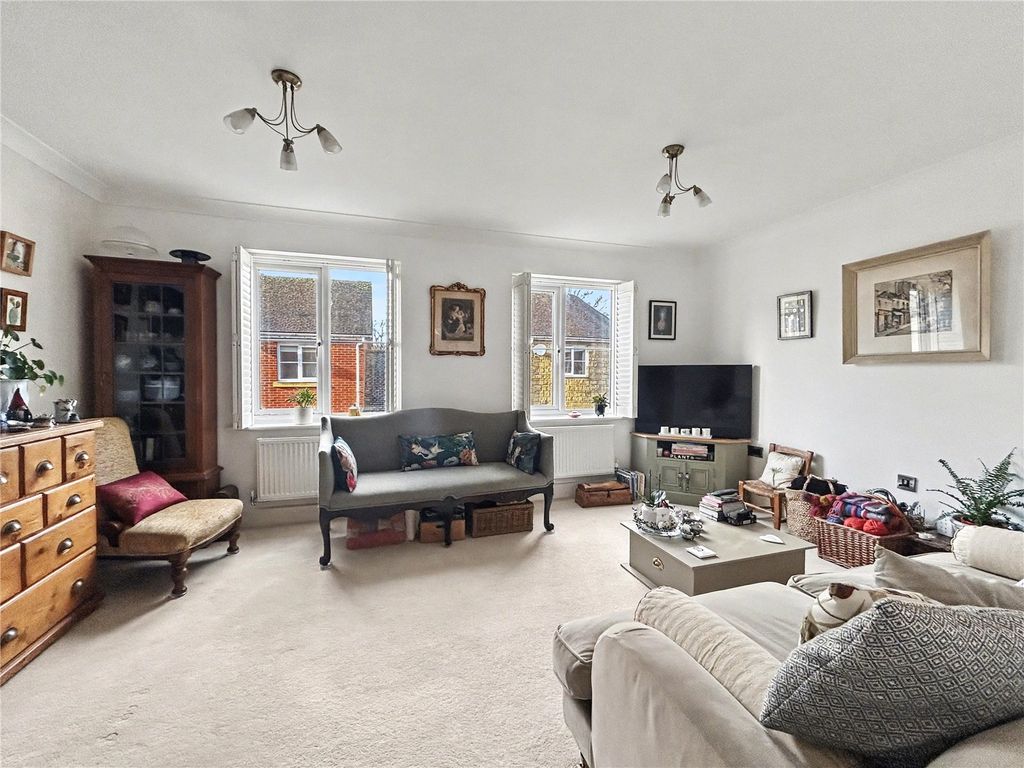 Property photo 3 of 12 Picture No. 17