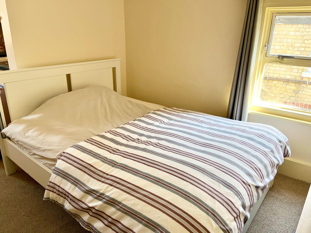 Property photo 3 of 5