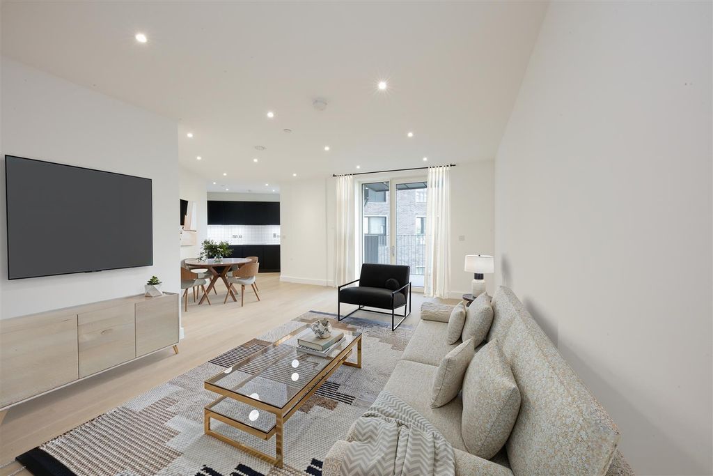 Property photo 1 of 14 Wayfare House.Jpeg