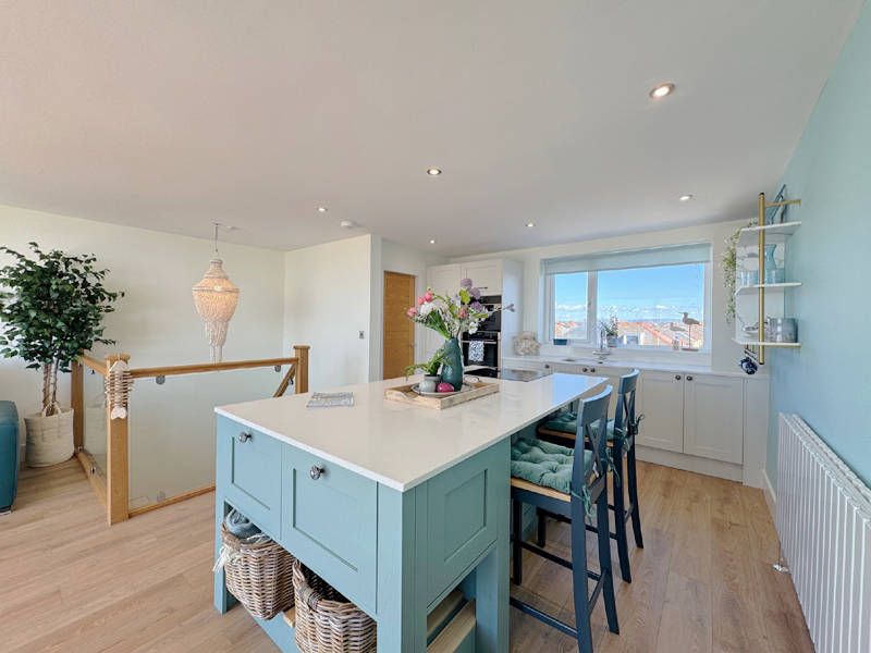 Property photo 3 of 27 Dining Kitchen