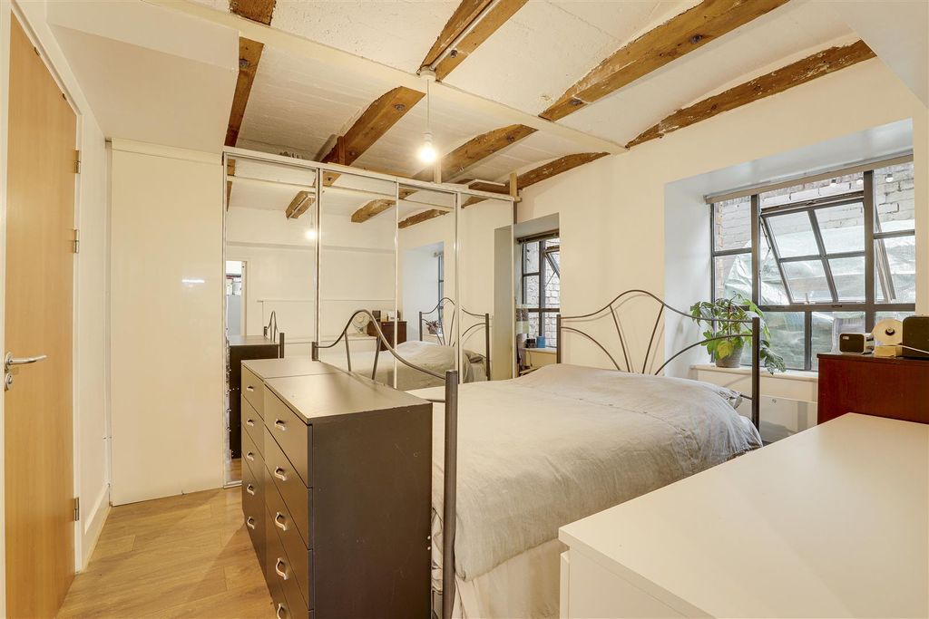 Property photo 3 of 11 05.Jpg