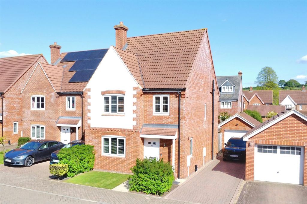 Property photo 1 of 18 Dji_0533 (1).Jpeg