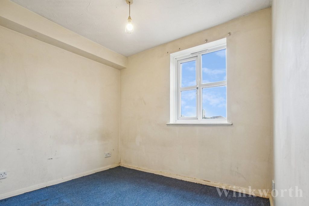 Property photo 3 of 3 Picture No. 12