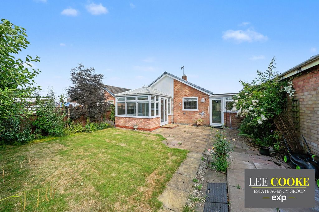 Property photo 3 of 27
