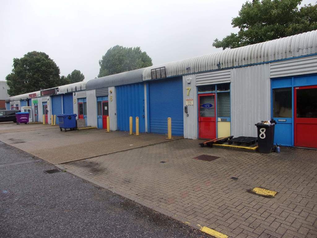 Property photo 1 of 7 Photo 2