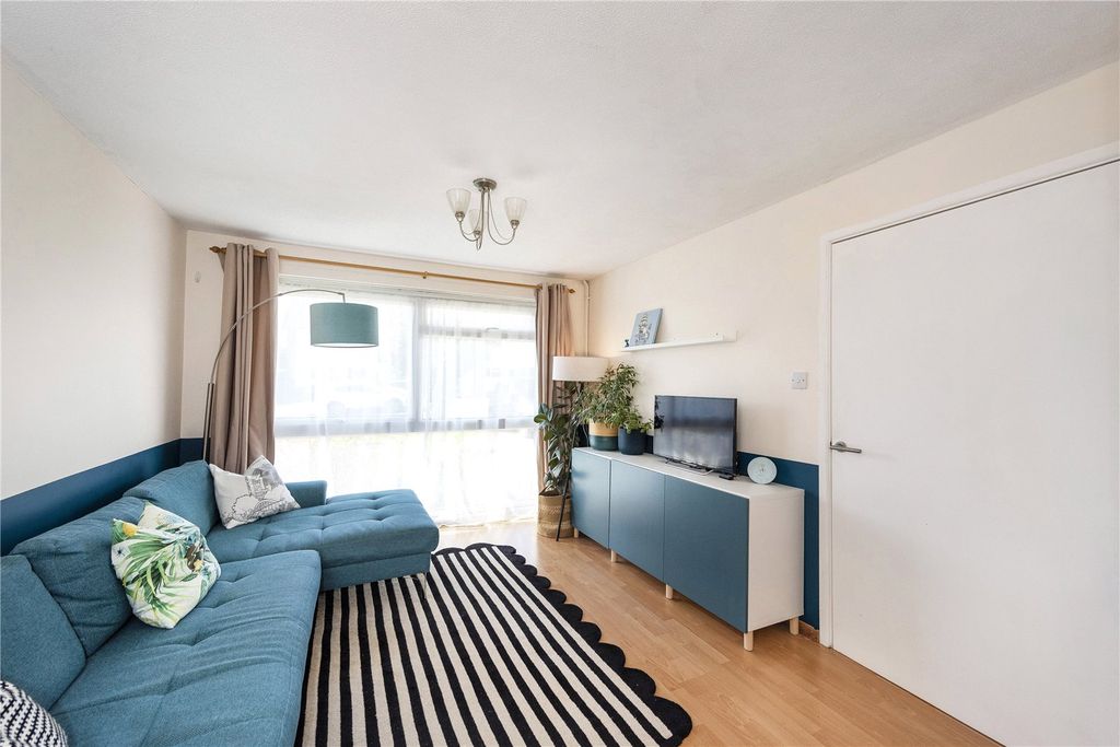 Property photo 2 of 17 Picture No. 02