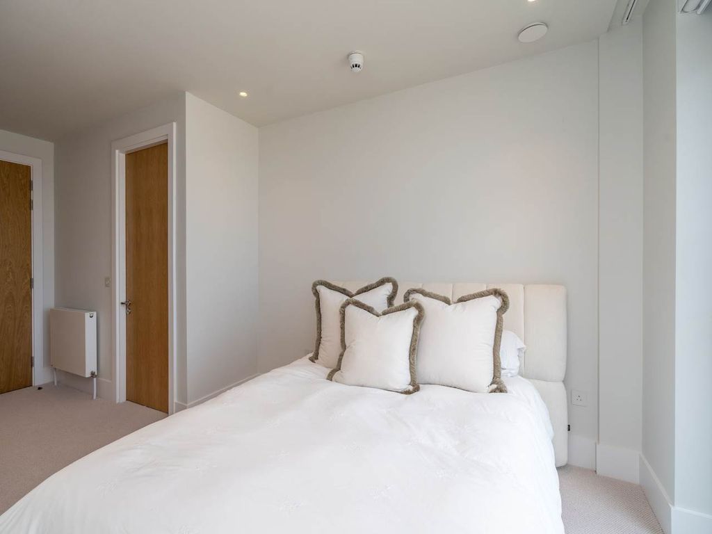 Additional image 19 of 3 bed flat for saleSt. James Place, Edinburgh EH1