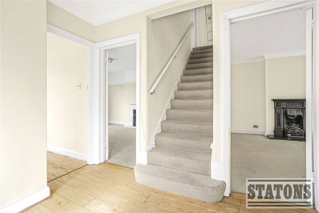 Property photo 2 of 22 Picture No. 04