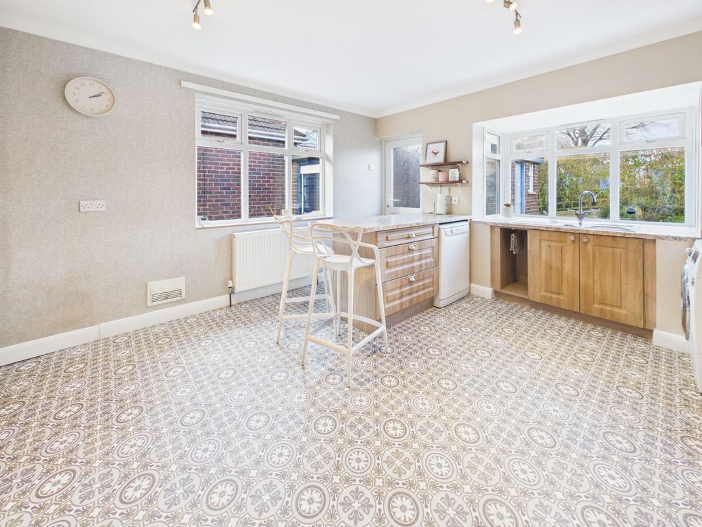 Property photo 2 of 17 Cam04789G0-Pr0049-Still009