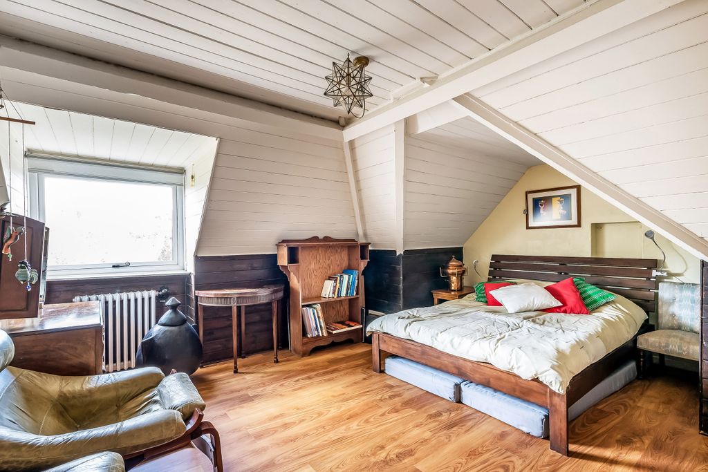 Additional image 34 of 6 bed detached house for saleWilderness Road, Oxted, Surrey RH8