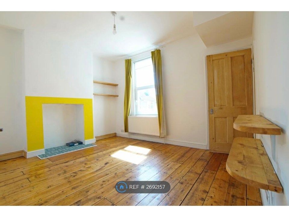 Property photo 2 of 13 Dining Room