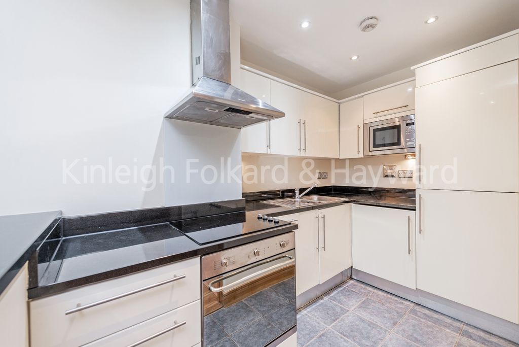 Property photo 2 of 12 Kitchen