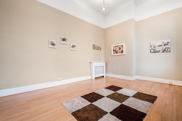 Property photo 2 of 32